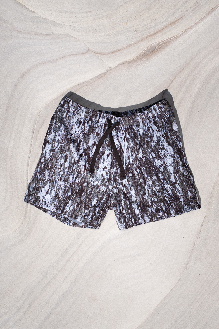 Amphibolite Beachshort